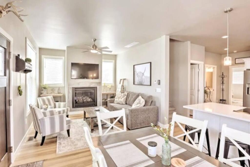 New! Cozy & Modern Spearfish Home Near Downtown! Εξωτερικό φωτογραφία
