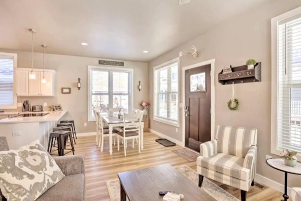 New! Cozy & Modern Spearfish Home Near Downtown! Εξωτερικό φωτογραφία